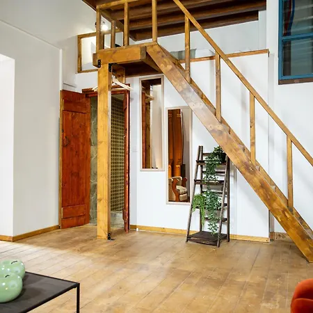 Aparthotel Old Town Nest 3*