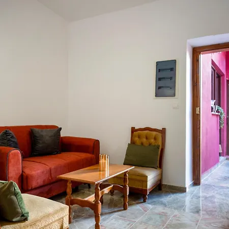Apart Otel Old Town Nest 3*