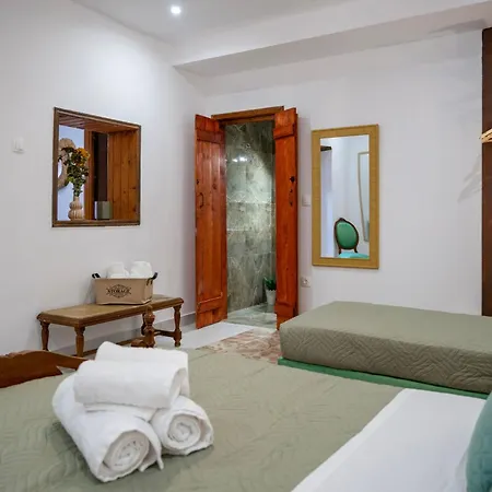 Aparthotel Old Town Nest 3*